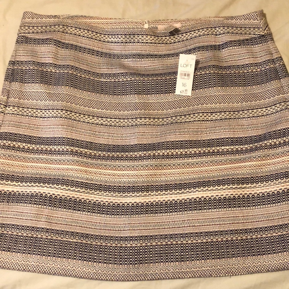 Brand new Anne Taylor LOFT lined mini skirt